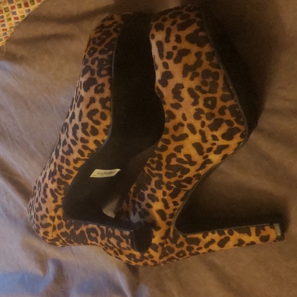Torrid 9.5WW Cheetah Print Torrid Heals Like New Plus Size Heels - Picture 9 of 12